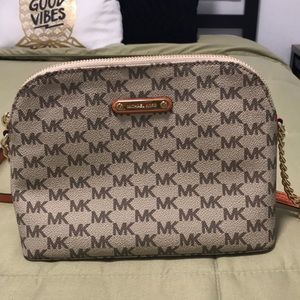 Micheal kors Messenger bag